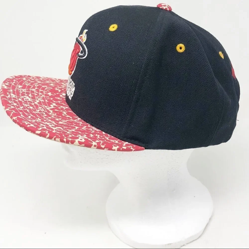 MIAMI HEAT Mitchell & Ness Hardwood Classics NBA Baseball Hat Cap